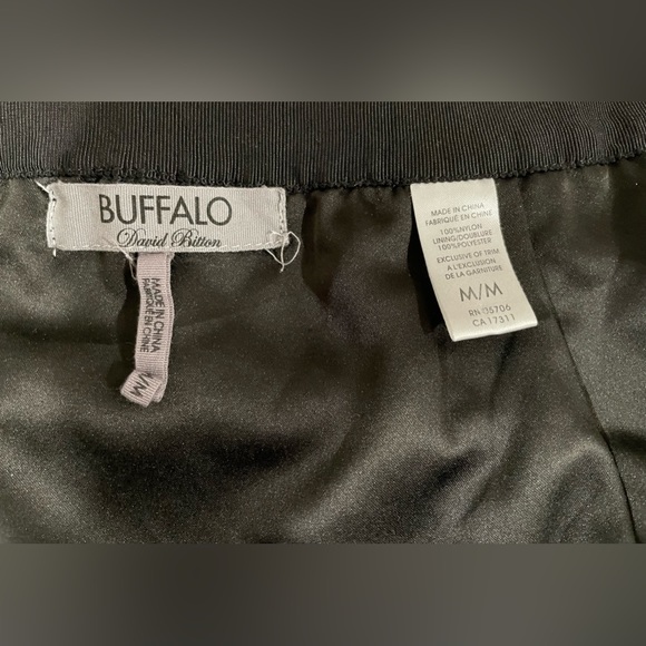 Buffalo lace mini skirt. Size M, fits more like a S. - Picture 3 of 3